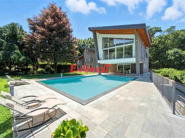 villa signorile con piscina