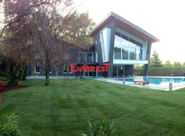 villa signorile con piscina